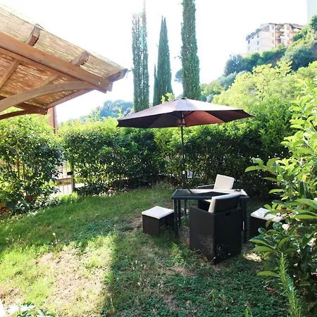 The House Of The Sources 500mt To Palio Feriehus *